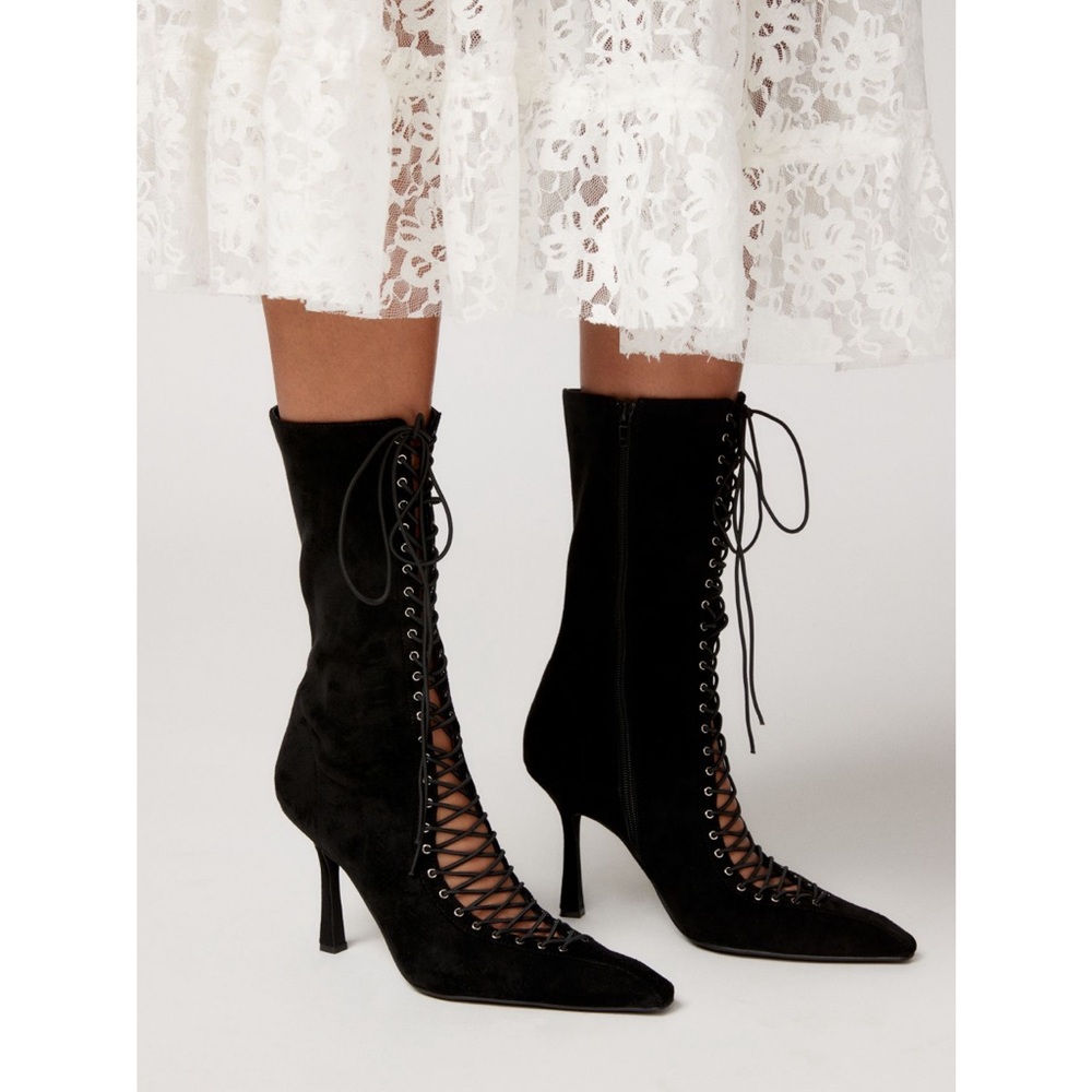 BNWT Jeffery Campbell Kylan Lace Up Boots - size 6